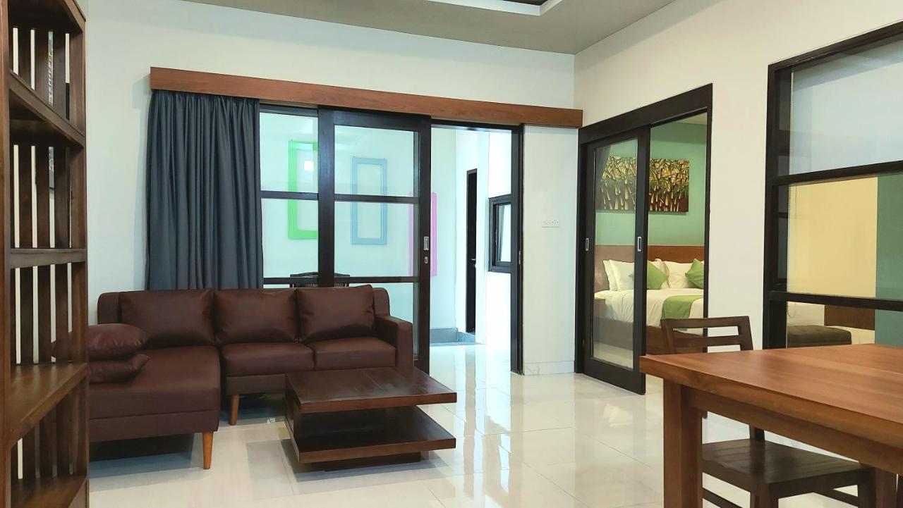 The New Moon Seminyak Hotel Exterior photo